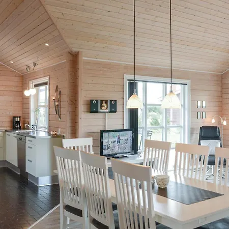 Stunning In Skjern With Kitchen Lem (Midtjylland)