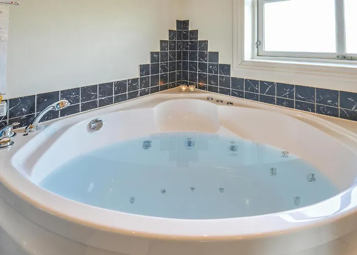 Stunning In With Kitchen Skjern